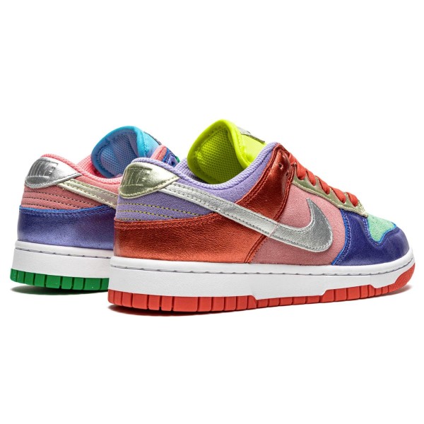Nike Dunk Low Wmns 'Sunset Pulse'