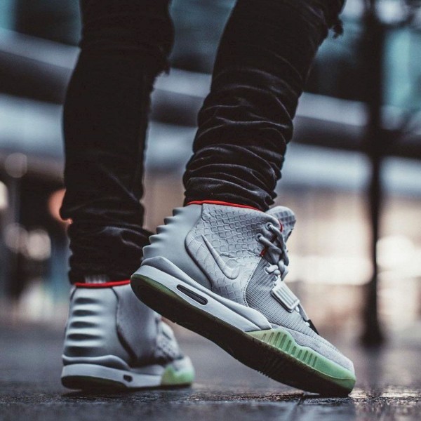 Nike Air Yeezy 2 NRG 'Pure Platinum'
