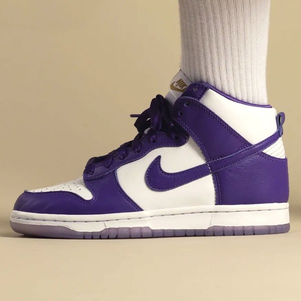Nike Dunk High Wmns 'Varsity Purple'
